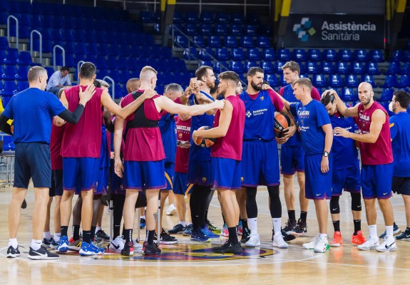 Barcelona a suspendat antrenamentele
