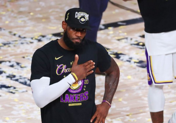 LeBron James, MVP al finalei pentru a patra oară în carieră