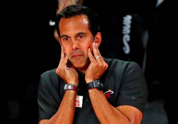 Erik Spoelstra, în lacrimi la conferința de presă de după ultimul meci al sezonului din NBA. Video