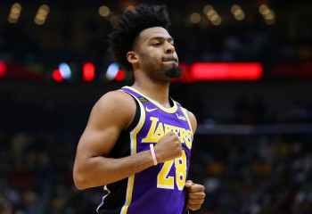 Quinn Cook a fost uitat la sală de colegii săi după câștigarea titlului NBA