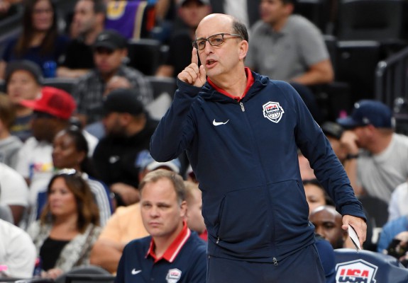 Trei antrenori au rămas în cursa pentru postul de antrenor principal la Houston Rockets