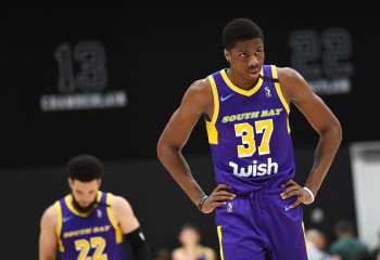 Kostas Antetokounmpo rămâne la Los Angeles Lakers