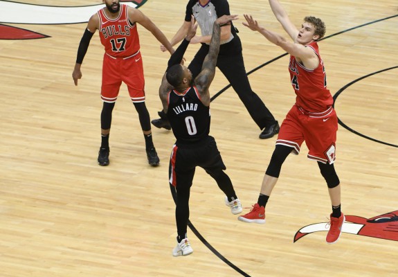 Damian Lillard înscrie 6 puncte în 11 secunde şi „fură” pe sirenă victoria celor de la Chicago Bulls. Video