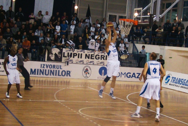 Gaz Metan + CSM Bucuresti