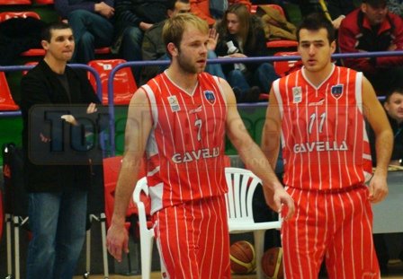 Nemanja Maric, Hori Hora